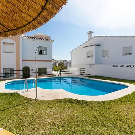 Luna De Apartment